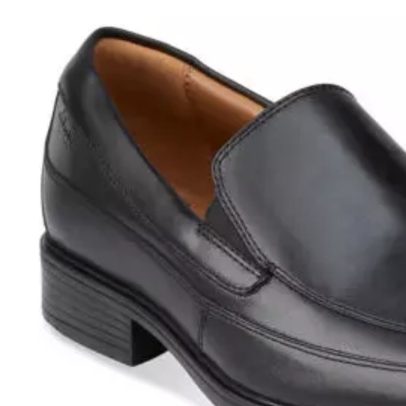 Clark’s Tinden Free Slip On Black Leather Full Day Comfort Workwear Dress Shoes